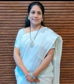 Mrs. Manjiri Mahesh Buchke – Principal, Daffodils English Medium School, Junction